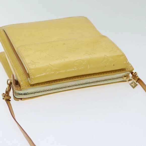 LOUIS VUITTON Monogram Vernis Motto Pouch Lime Yellow M91059 LV Auth 94843 - Picture 7 of 16